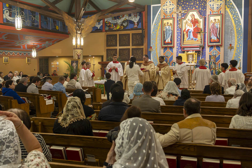2026-StMary-EasterVigil (154 of 215).jpg